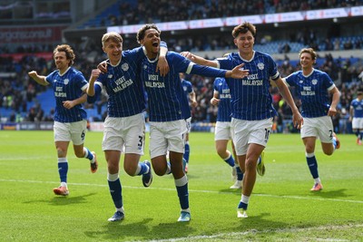 110426 - Cardiff City v Bolton Wanderers - Sky Bet League 1 - Omari Kellyman of Cardiff City celebrates scoring a goal with team mates