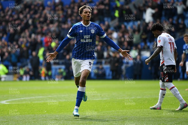110426 - Cardiff City v Bolton Wanderers - Sky Bet League 1 - Omari Kellyman of Cardiff City celebrates scoring a goal