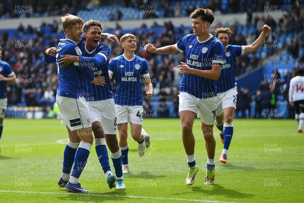 110426 - Cardiff City v Bolton Wanderers - Sky Bet League 1 - Omari Kellyman of Cardiff City celebrates scoring a goal with team mates