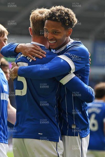 110426 - Cardiff City v Bolton Wanderers - Sky Bet League 1 - Omari Kellyman of Cardiff City celebrates scoring a goal with team mates