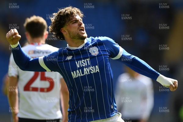 110426 - Cardiff City v Bolton Wanderers - Sky Bet League 1 - Ollie Tanner of Cardiff City celebrates the win at full time