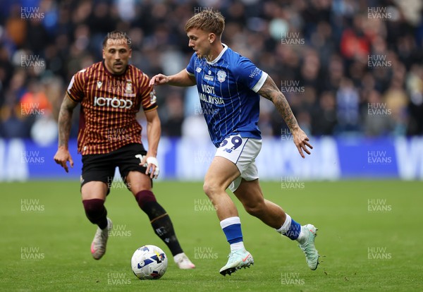200925 - Cardiff City v Bradford City - SkyBet League One - Isaak Davies of Cardiff City 