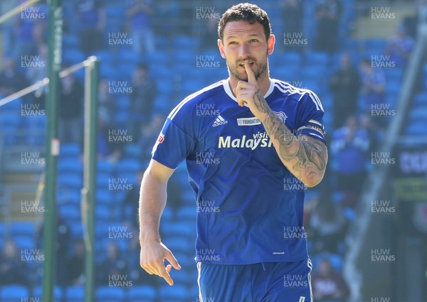 080417 - Cardiff City v Brentford, Sky Bet Championship - Sean Morrison of Cardiff City celebrates after scoring goal