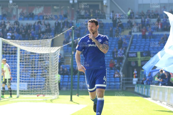 080417 - Cardiff City v Brentford, Sky Bet Championship - Sean Morrison of Cardiff City celebrates after scoring goal