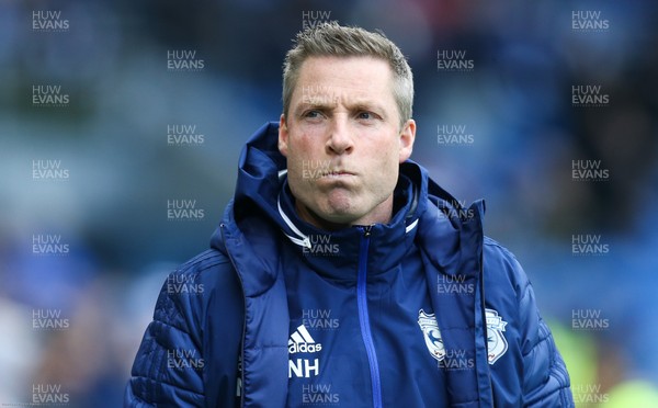 290220 - Cardiff City v Brentford, Sky Bet Championship - Cardiff City manager Neil Harris at the start of the match