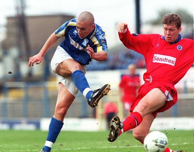 Cardiff City v Brighton and Hove Albion 280398