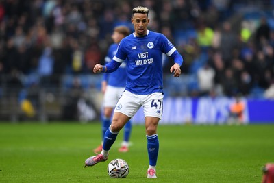 150225 - Cardiff City v Bristol City - Sky Bet Championship - Callum Robinson of Cardiff City