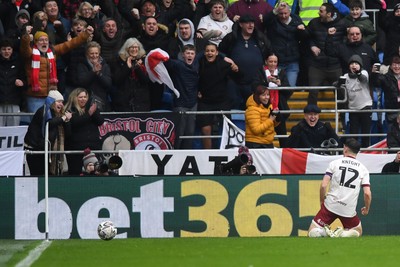 150225 - Cardiff City v Bristol City - Sky Bet Championship - Jason Knight of Bristol City scores the first goal of the game