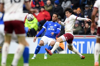 150225 - Cardiff City v Bristol City - Sky Bet Championship - Chris Willock of Cardiff City plays a ball into the box