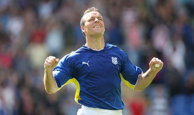 23.08.09 - Cardiff City v Bristol City, Coca Cola Championship -  Cardiff's Gavin Rae celebrates after scoring City's third goal 