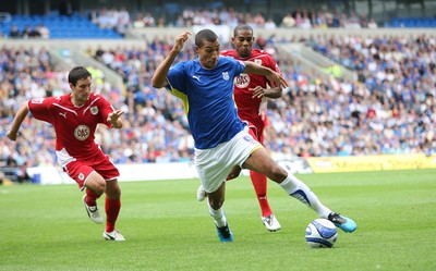23.08.09 - Cardiff City v Bristol City, Coca Cola Championship -  Cardiff's Jay Bothroyd breaks away 