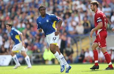 23.08.09 - Cardiff City v Bristol City, Coca Cola Championship -  Cardiff's Kelvin Etuhu comes on as a replacement to make his debut  