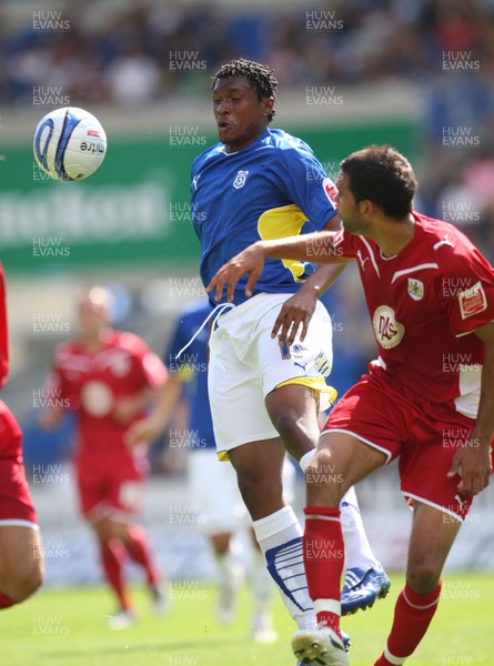 23.08.09 - Cardiff City v Bristol City, Coca Cola Championship -  Cardiff's Kelvin Etuhu gets the better of Bristol's Liam Fontaine  