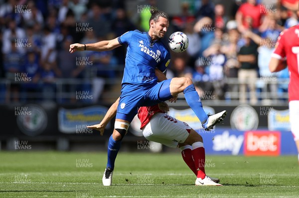 280821 - Cardiff City v Bristol City - SkyBet Championship - Sean Morrison of Cardiff City gets the ball down