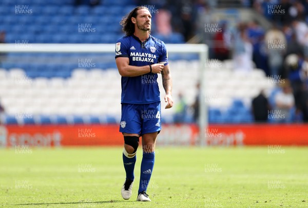 280821 - Cardiff City v Bristol City - SkyBet Championship - Sean Morrison of Cardiff City thanks the fans at full time