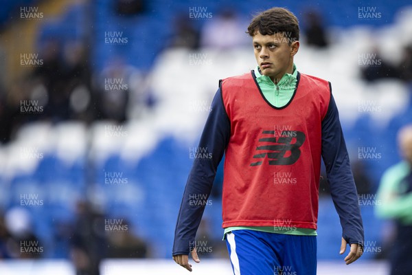 281023 - Cardiff City v Bristol City - Sky Bet Championship - Perry Ng of Cardiff City during the warm up