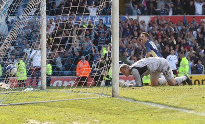 13.04.09.. Cardiff City v Burnley, Coca Cola Championship -  Cardiff's Ross McCormack scores City's second goal 