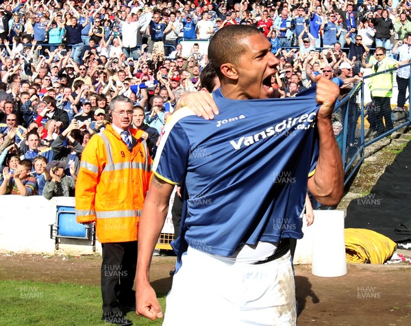 13.04.09.. Cardiff City v Burnley, Coca Cola Championship -  Cardiff's Jay Bothroyd celebrates after scoring goal 