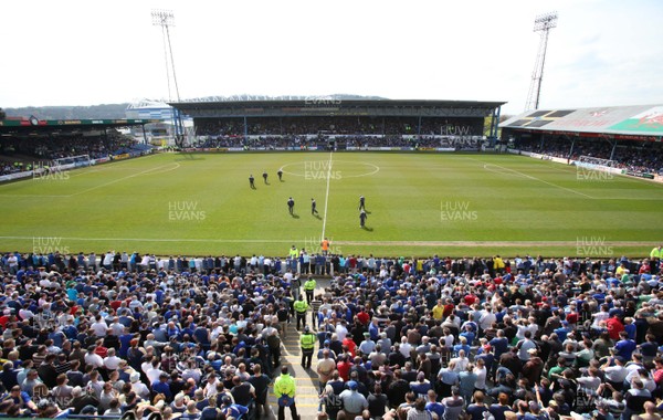 13.04.09.. Cardiff City v Burnley, Coca Cola Championship -  A general view of Ninian Park just prior to kick off  