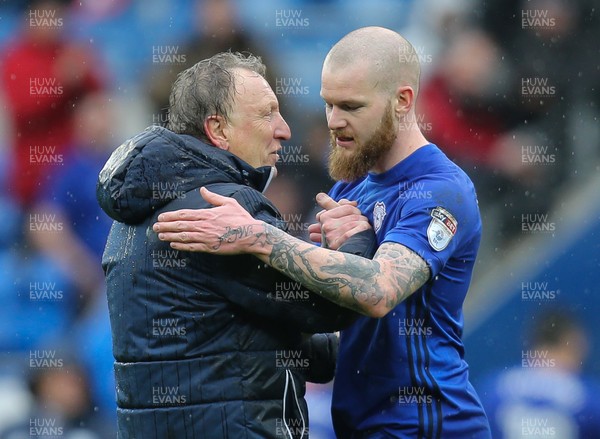 300318 - Cardiff City v Burton Albion, Sky Bet Championship - Cardiff City manager Neil Warnock congratulates Aron Gunnarsson of Cardiff City at the end of the match