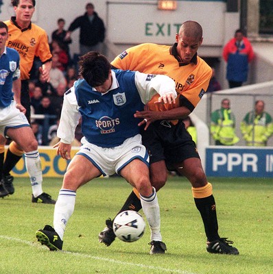 Cardiff City v Cambridge United 171098