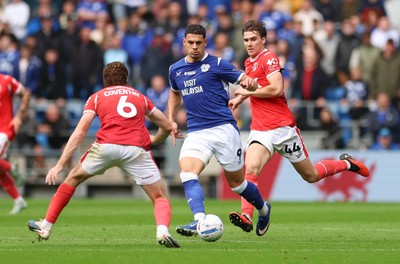 190926 Cardiff City v Charlton Athletic, EFL Sky Bet Championship - Yousef Salech of Cardiff City plays the ball past Conor Coventry of Charlton Athletic