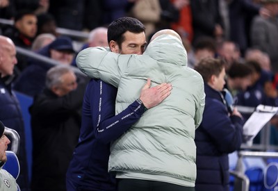 161225 - Cardiff City v Chelsea - EFL Cup Quarter Final - Cardiff City Manager Brian Barry-Murphy and Chelsea Manager Enzo Maresca 