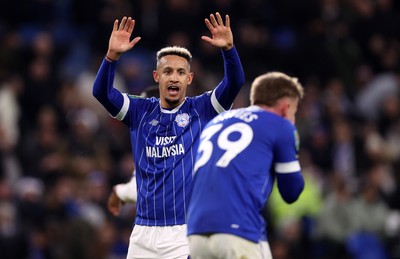 161225 - Cardiff City v Chelsea - EFL Cup Quarter Final - Callum Robinson of Cardiff 