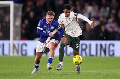 161225 - Cardiff City v Chelsea - EFL Cup Quarter Final - Josh Acheampong of Chelsea is challenged by Isaak Davies of Cardiff 
