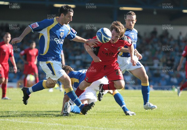 25.08.07 - Cardiff City v Coventry City, Coca Cola Championship -  Coventry's Jay Tabb is challenged by Cardiff's Tony Capaldi and Glenn Loovens 