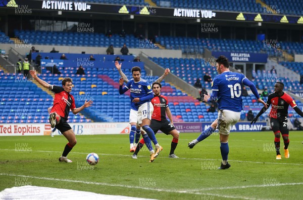130221 - Cardiff City v Coventry City, Sky Bet Championship - Kieffer Moore of Cardiff City shoots to score the second goal