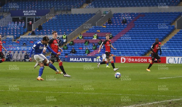 130221 - Cardiff City v Coventry City, Sky Bet Championship - Josh Murphy of Cardiff City shoots to score the third goal