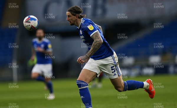 130221 - Cardiff City v Coventry City, Sky Bet Championship - Aden Flint of Cardiff City looks to claim the ball