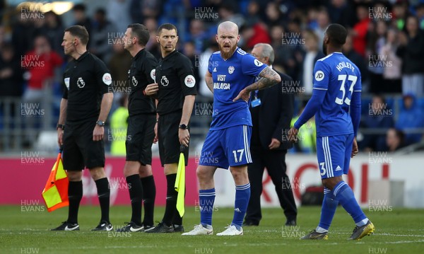 040519 - Cardiff City v Crystal Palace - Premier League - Dejected Aron Gunnarsson of Cardiff City