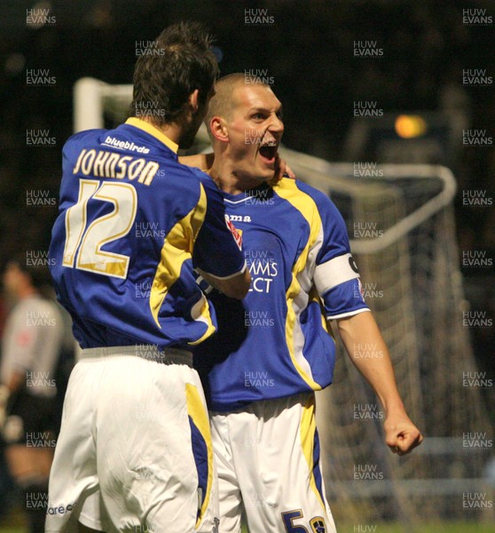 06.11.07..Cardiff City v Crystal Palace, Coca Cola Championship Cardiff's Darren Purse celebrates his goal 