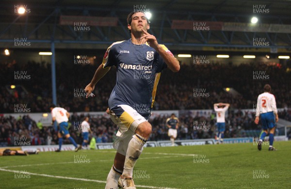 15.11.08 ... Cardiff City v Crystal Palace, Coca Cola Championship -  Cardiff's Joe Ledley celebrates after scoring City's second goal 