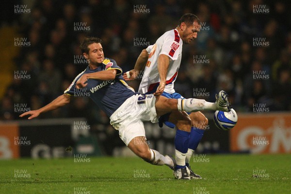 15.11.08 ... Cardiff City v Crystal Palace, Coca Cola Championship -  Cardiff's Stephen McPhail challenges Palace's Shefki Kuqi  