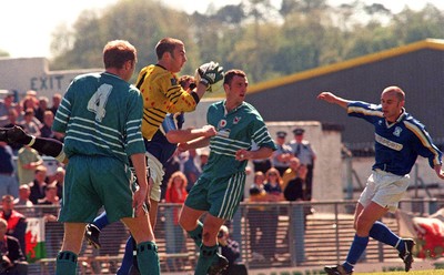 020598 - Cardiff City v Darlington - League Division 3 -  David Preece of Darlington takes the ball off the head of Steve White 