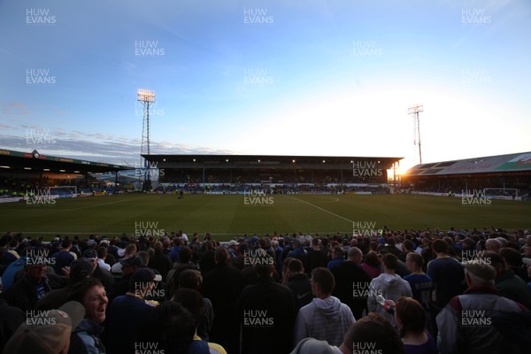 08.04.09.. Cardiff City v Derby County, Coca Cola Championship. -   Ninian Park prepares to host its final planned floodlit match. 