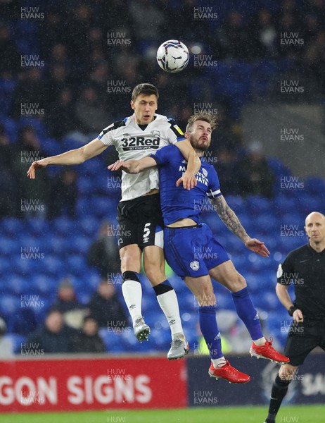 010322 - Cardiff City v Derby County, Sky Bet Championship - Krystian Bielik of Derby County and Joe Ralls of Cardiff City compete for the ball