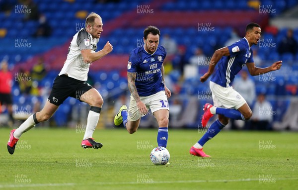 140720 - Cardiff City v Derby County - SkyBet Championship - Lee Tomlin of Cardiff City races in to score a goal