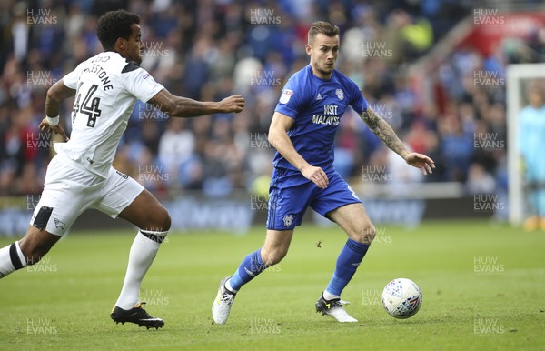 300917 - Cardiff City v Derby County, Sky Bet Championship - Joe Ralls of Cardiff City takes on Tom Huddlestone of Derby County