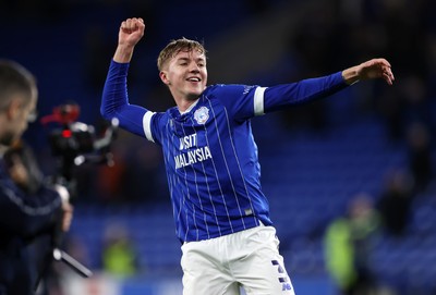 131225 - Cardiff City v Doncaster Rovers - SkyBet League One - Joel Bagan of Cardiff celebrates with the fans at full time