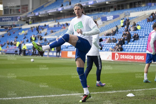 260222 - Cardiff City v Fulham - Sky Bet Championship - Aden Flint of Cardiff City during the pre-match warm-up 