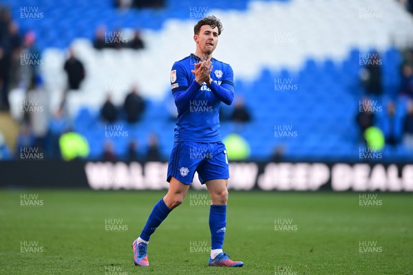 260222 - Cardiff City v Fulham - Sky Bet Championship - Ryan Wintle of Cardiff City applauds the fans at the final whistle 