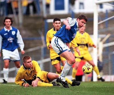 Cardiff City v Hednesford Town 051298