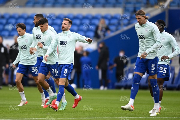 061121 - Cardiff City v Huddersfield Town - Sky Bet Championship - Joe Ralls of Cardiff City during the pre-match warm-up 