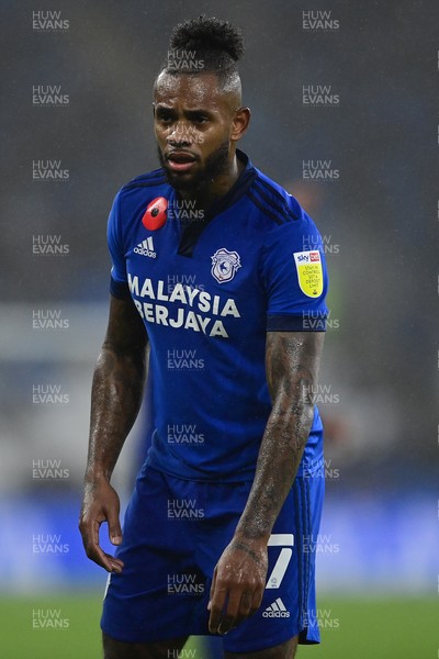 061121 - Cardiff City v Huddersfield Town - Sky Bet Championship - Leandro Bacuna of Cardiff City 