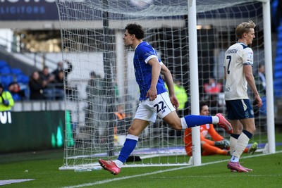 061225 - Cardiff City v Huddersfield Town - Sky Bet League 1 - Yousef Salech of Cardiff City heads home to score the first goal of the game