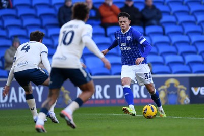 061225 - Cardiff City v Huddersfield Town - Sky Bet League 1 - Perry NG of Cardiff City